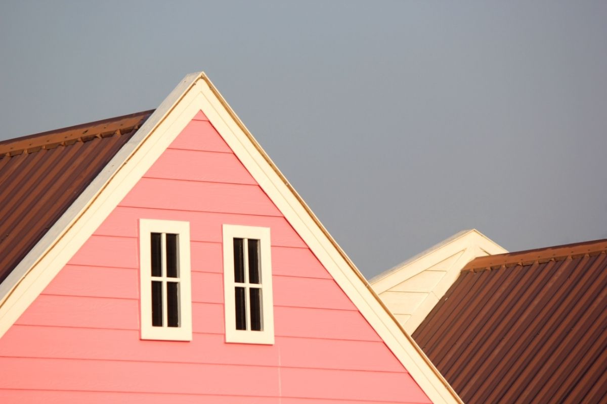 Pros and Cons of a Gable Roof - South Shore Roofing Pros